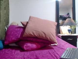 allyson-stonne live cam preview