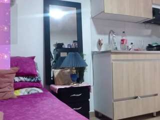 allyson-stonne live cam preview
