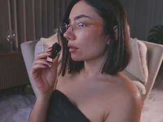 Amy Armstrong live webcam show