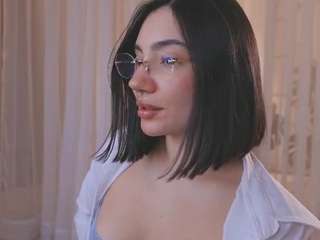Amy Armstrong live cam preview