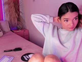 emyliesander Live Webcam on CamSoda