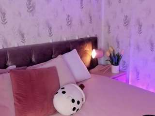  emyliesander chat room