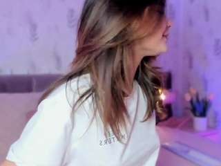 emyliesander Live Webcam on CamSoda