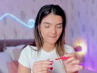 emyliesander Live Webcam on CamSoda