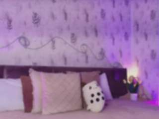 emyliesander's CamSoda show and profile