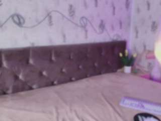 emyliesander live cam profile