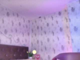 Model ini sedang live sekarang. emyliesander