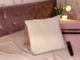Emylie sexy body live webcam show