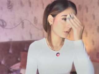 Emylie sexy body live cam preview