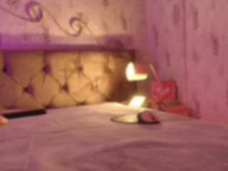 emyliesander Live Webcam on CamSoda