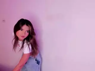 Emylie sexy body's Live Sex Cam Show