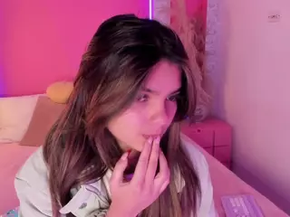 Emylie sexy body's Live Sex Cam Show