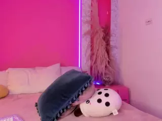 Emylie sexy body's Live Sex Cam Show