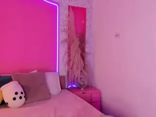 Emylie sexy body's Live Sex Cam Show