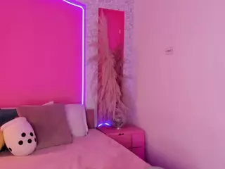 Emylie sexy body's Live Sex Cam Show