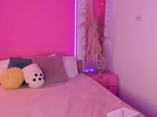 Emylie sexy body's Live Sex Cam Show