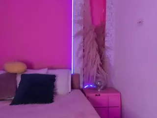 Emylie sexy body's Live Sex Cam Show