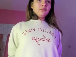 Emylie sexy body's Live Sex Cam Show