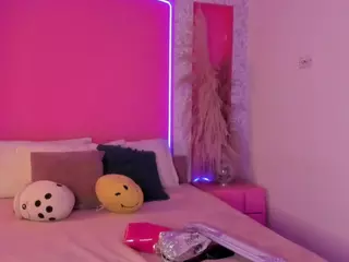 Emylie sexy body's Live Sex Cam Show