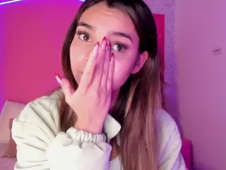 Emylie sexy body's Live Sex Cam Show
