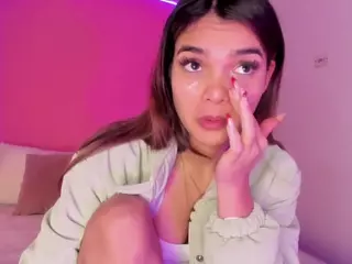 Emylie sexy body's Live Sex Cam Show