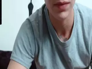 MxRyanMoon's Live Sex Cam Show