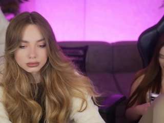 kira054 live cam profile