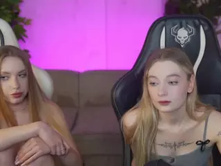 kira054's Live Sex Cam Show