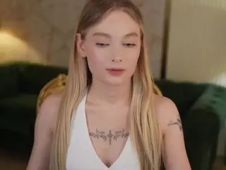 kira054's Live Sex Cam Show