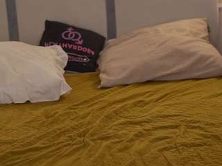 le modèle zlata054 est en webcam porno dans un show sur le site camsoda, il possède les tags suivants: blowjob,brown eyes,fingering,flashing,full nudity,orgasm,pov,skinny,brown hair,hd,small tits