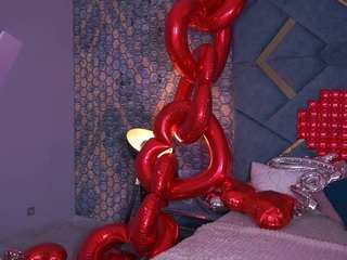 kimberlyworld's CamSoda show and profile