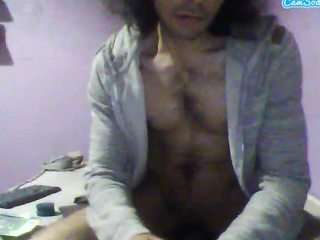 le modèle rollohell20 est en webcam porno dans un show sur le site camsoda, il possède les tags suivants: asshole,bedroom,blowjob,brown eyes,facial,handjob,muscular,orgasm,sexting,smoking,tattoos