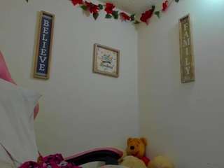 barby-cute Live Webcam on CamSoda