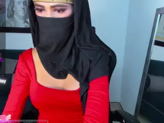 Luz Maiden's Live Sex Cam Show