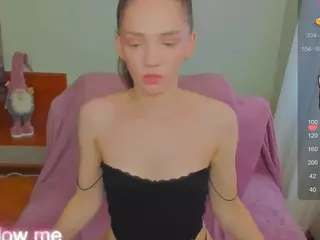 EmaGray's Live Sex Cam Show