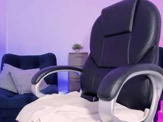 emilly-smith-1 Live Webcam on CamSoda