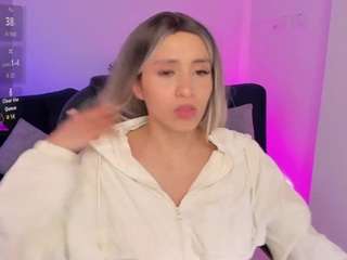  emilly-smith-1 chat room