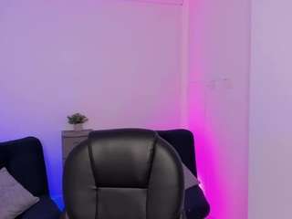 emilly-smith-1 live webcam show