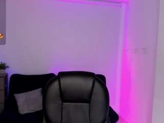 Emilly Smith live cam preview
