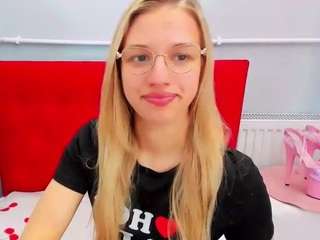 यह मॉडल अभी लाइव है. evettemodel
