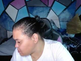 star-red-cams webcam camsoda model stream image