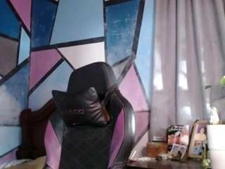 star-red-cams's CamSoda show and profile