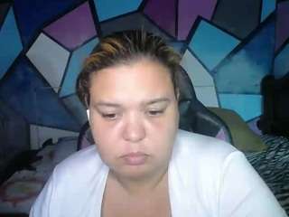 star-red-cams's CamSoda show and profile