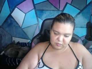 star-red-cams's CamSoda show and profile