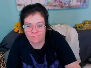 le modèle everlyrays est en webcam porno dans un show sur le site camsoda, il possède les tags suivants: amateur,living room,tease,striptease,strip,solo,smoking,pussy,public,pov,orgasm,ohmibod,normal,ass,middle aged,natural,handjob,brown eyes,ass bouncing,asshole