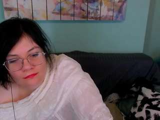 everlyrays's CamSoda show and profile