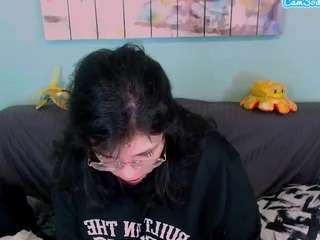 everlyrays's CamSoda show and profile