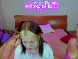 MagicEyesss's Live Sex Cam Show