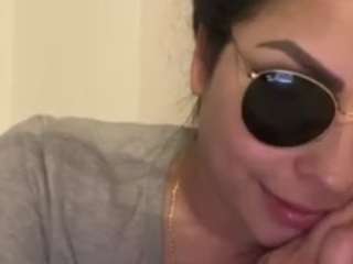 Live webcam model inocentekitty on Soda Cams