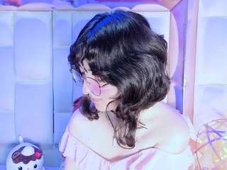 saramartini19, female webcam model,  years old, on live webcam
